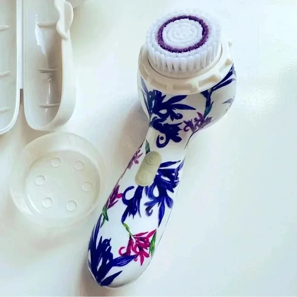 NWOT Micheal Todd Beauty Soniclear Facial Elite Cleansing Brush System